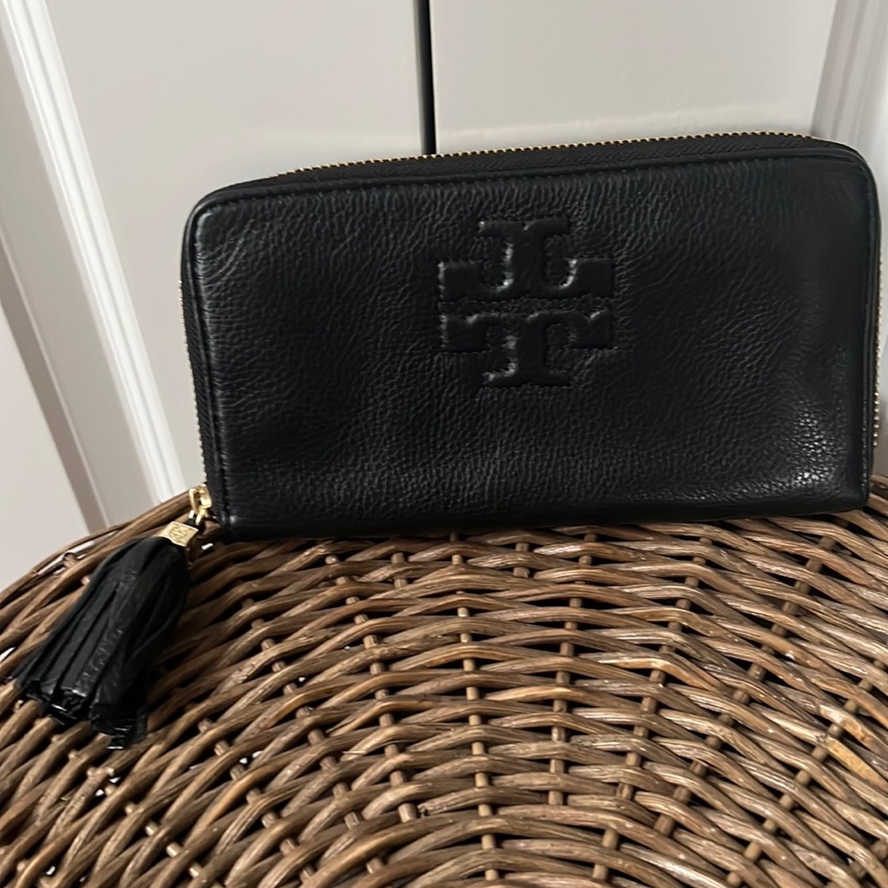 Tory Burch Continental Large Zip Around Wallet